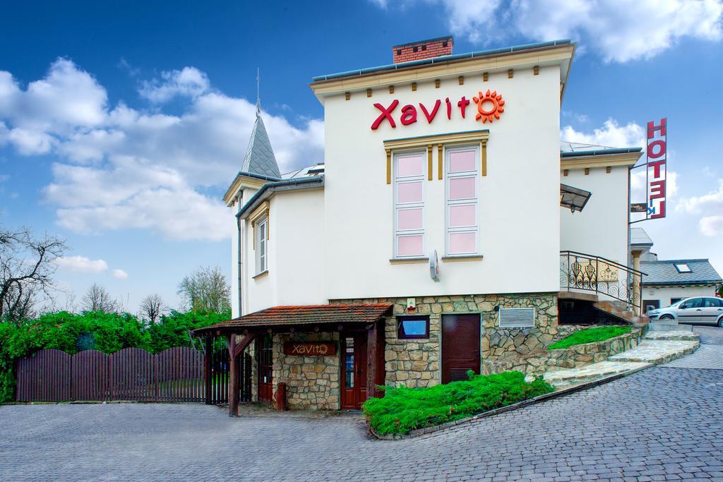 Xavito Bed and Breakfast Sanok Esterno foto